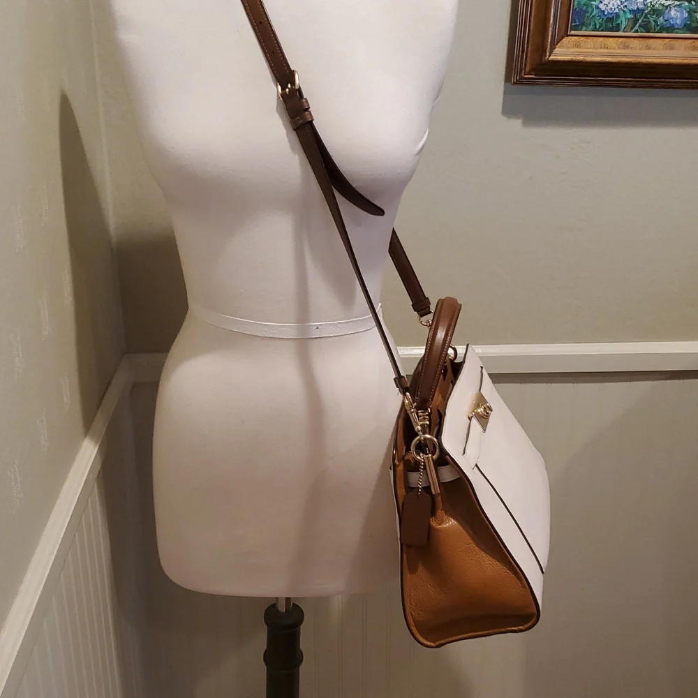 Like NEW Coach Belted Colorblock Lane Carryall Bag - Picture 8 of 13